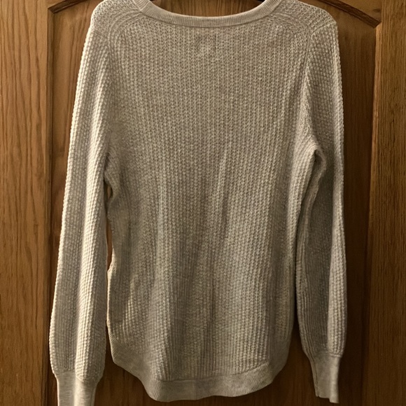 Like new GAP lightweight sweater - Picture 3 of 4